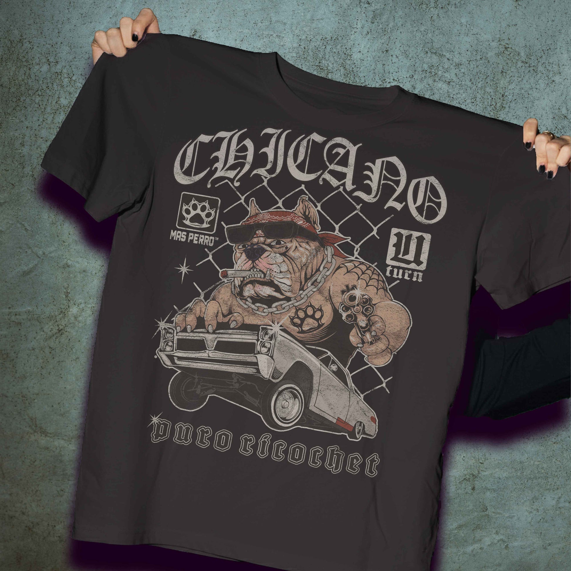 Oversized Premium T-Shirt MAS PERRO CHICANO U TURN